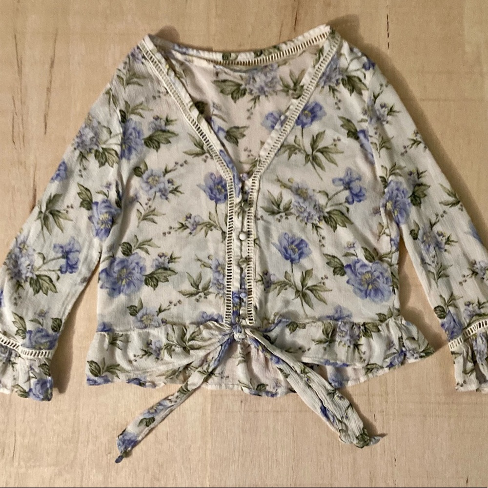 AEO XS Floral Peasant 3/4 Sleeve Top